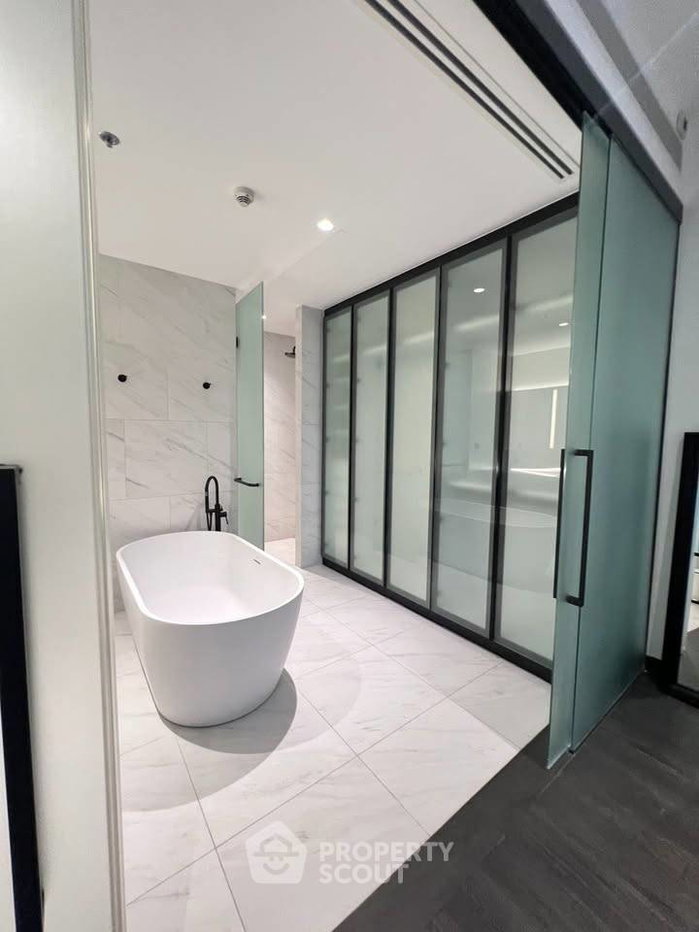 picture Pet-Friendly 1-BR At Tait Sathorn 12, 100m To BTS Saint Louis (ID 3467094) - 5/10