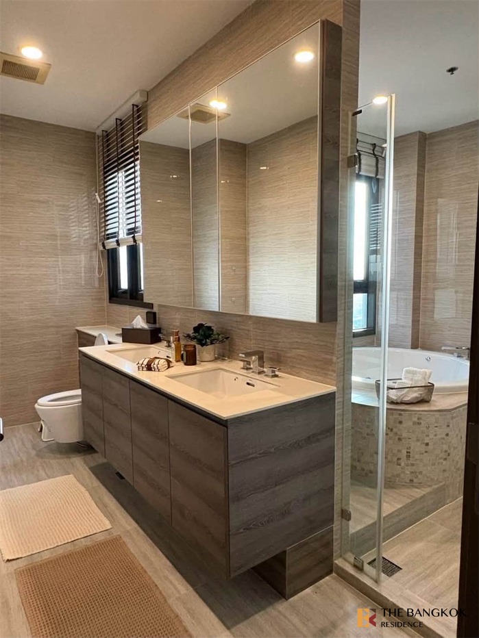 picture Whizdom Essence Sukhumvit 101 near BTS Punnawithi - 3/10