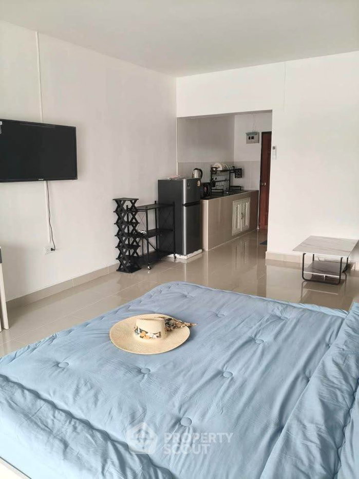 picture 1-BR Condo at Sombat Pattaya Condotel close to Phratamnak (ID 3469570) - 6/16