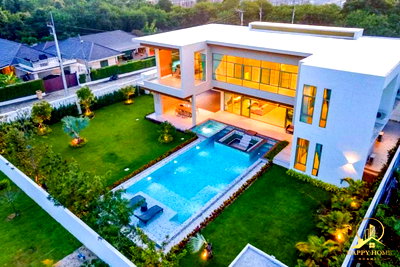 Houses for sale Hua Hin Prachaubkirikhan : Luxury Pool Villa for Sale Hua Hin Soi 70, Hin Lek Fai