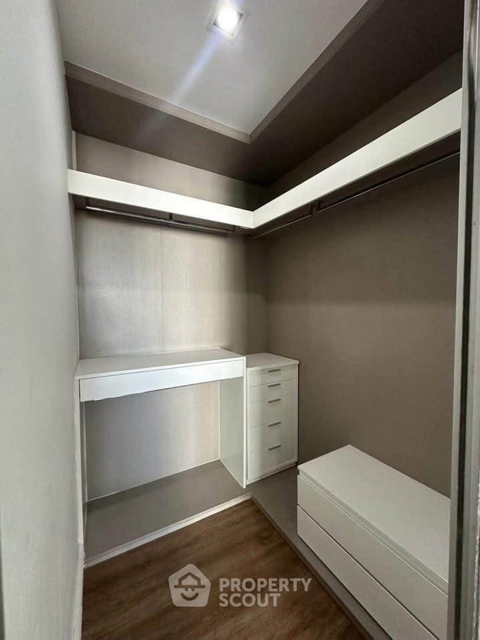 picture 2-BR The Room Sathorn-Taksin Near BTS Pho Nimit (ID 3470485) - 7/11