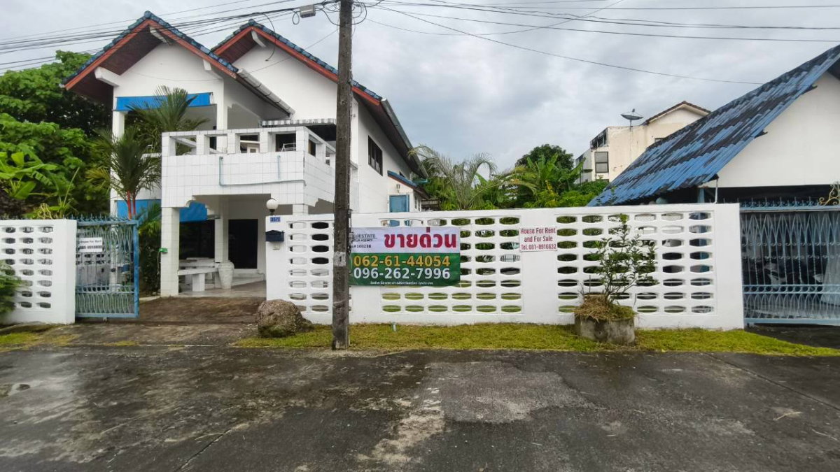 รูป 100238 - ขาย บ้านหมู่บ้านกอล์ฟ แอนด์ วิลล์ ภูเก็ต เหมาะสำหรับอยู่อาศัยเป็นครอบครัว หรือซื้อเพื่อการลงทุน บ้าน 2 หลังในพื้นที่เดียวกัน - รูปที่ 2/12