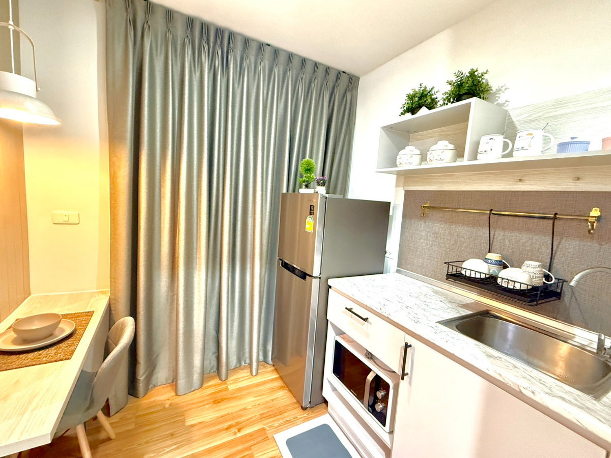 picture Room for sale  v condo Ladkrabang - 14/24
