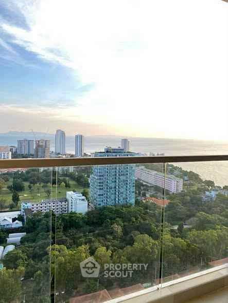 picture 1-BR Condo at The Peak Towers close to Phratamnak (ID 3470033) - 1/7