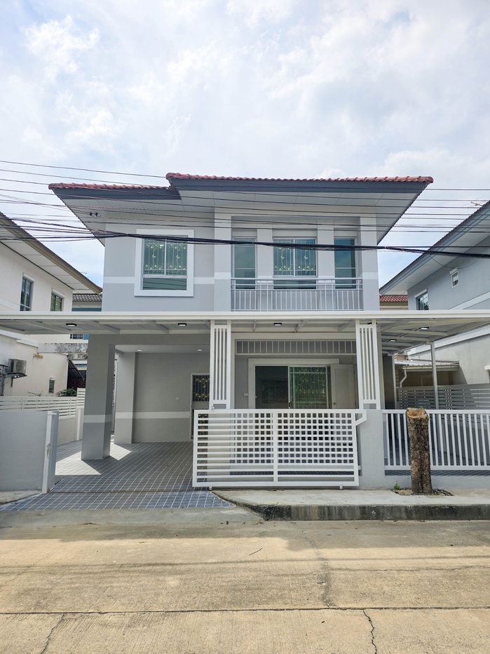 รูป บ้านแฝด รีโนเวทใหม่ ทำเลดี หมู่บ้านพร้อมพัฒน์1 ถ.ปัญญาเนเชอรัลปาร์ค แขวงสามวาตะวันตก เขตคลองสามวา - รูปที่ 2/23