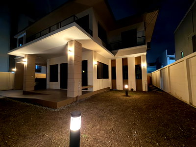 Houses for sale Bang Kapi : 🏡 Single house for selling, 104 sq m, Lat Phrao 101, high ceilings, Please contact to see the house at 0955498236
