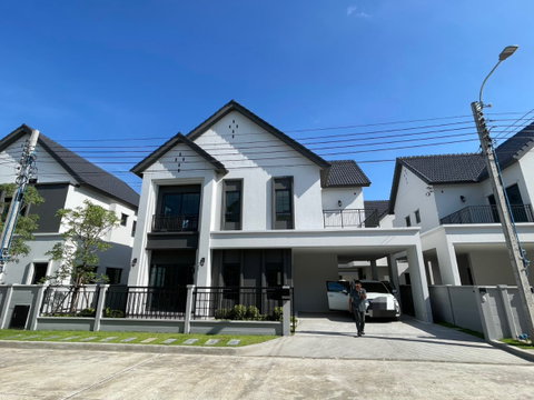 ให้เช่า บ้านเดี่ยว CENTRO Bangna | 4 ห้องนอน 5 ห้องน้ำ | 268 ตร.ม. | ติดสนามกอล์ฟเมืองแก้ว | ใกล้ Mega Bangna