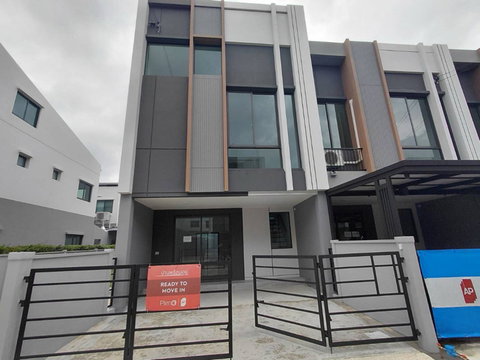 ให้เช่า บ้าน 2.5 ชั้น Pleno Sukhumvit-Bangna 4 (พลีโน่ สุขุมวิท-บางนา 4) (เมกาชิค)