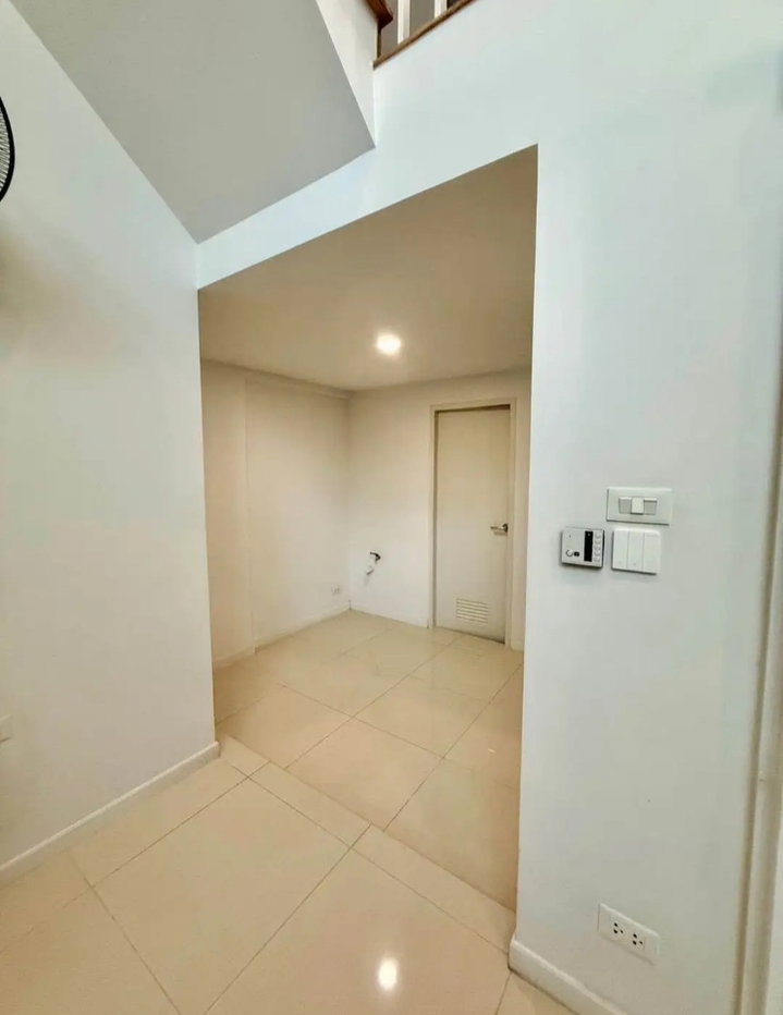 รูป 🏡 ให้เช่าทาวน์โฮมหรู 3.5 ชั้น Maison 168 ลาดพร้าว 101 (K289)
💰 35,000 บาท/เดือน - รูปที่ 10/30