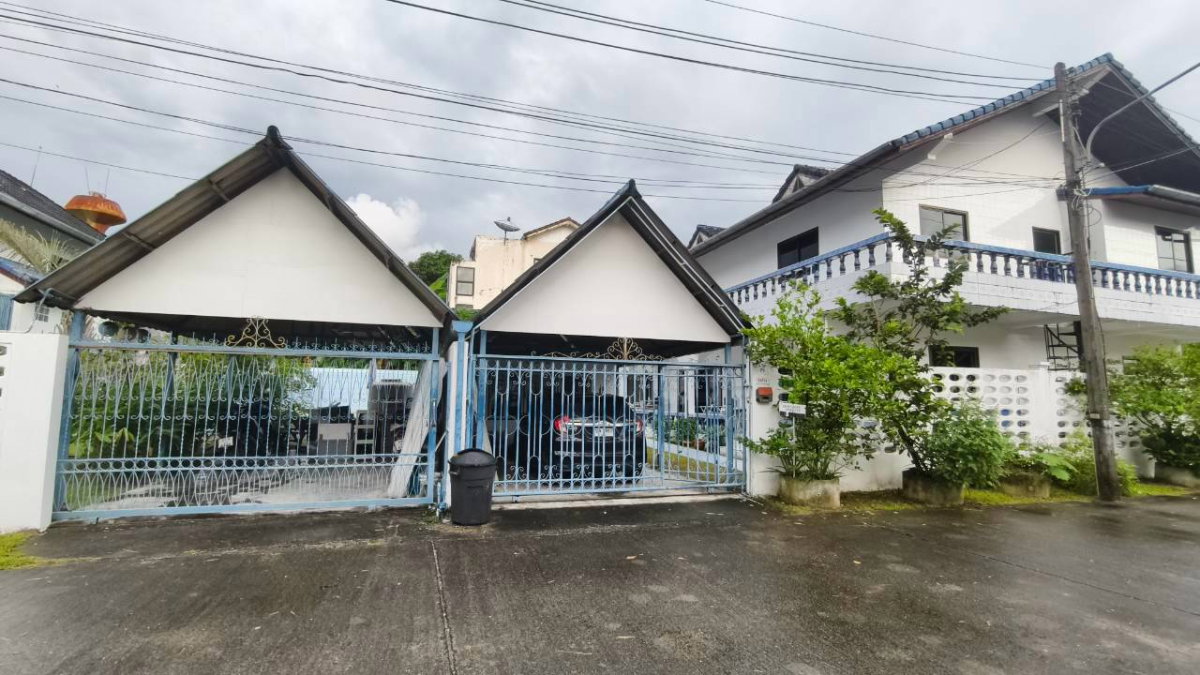 รูป 100238 - ขาย บ้านหมู่บ้านกอล์ฟ แอนด์ วิลล์ ภูเก็ต เหมาะสำหรับอยู่อาศัยเป็นครอบครัว หรือซื้อเพื่อการลงทุน บ้าน 2 หลังในพื้นที่เดียวกัน - รูปที่ 10/12