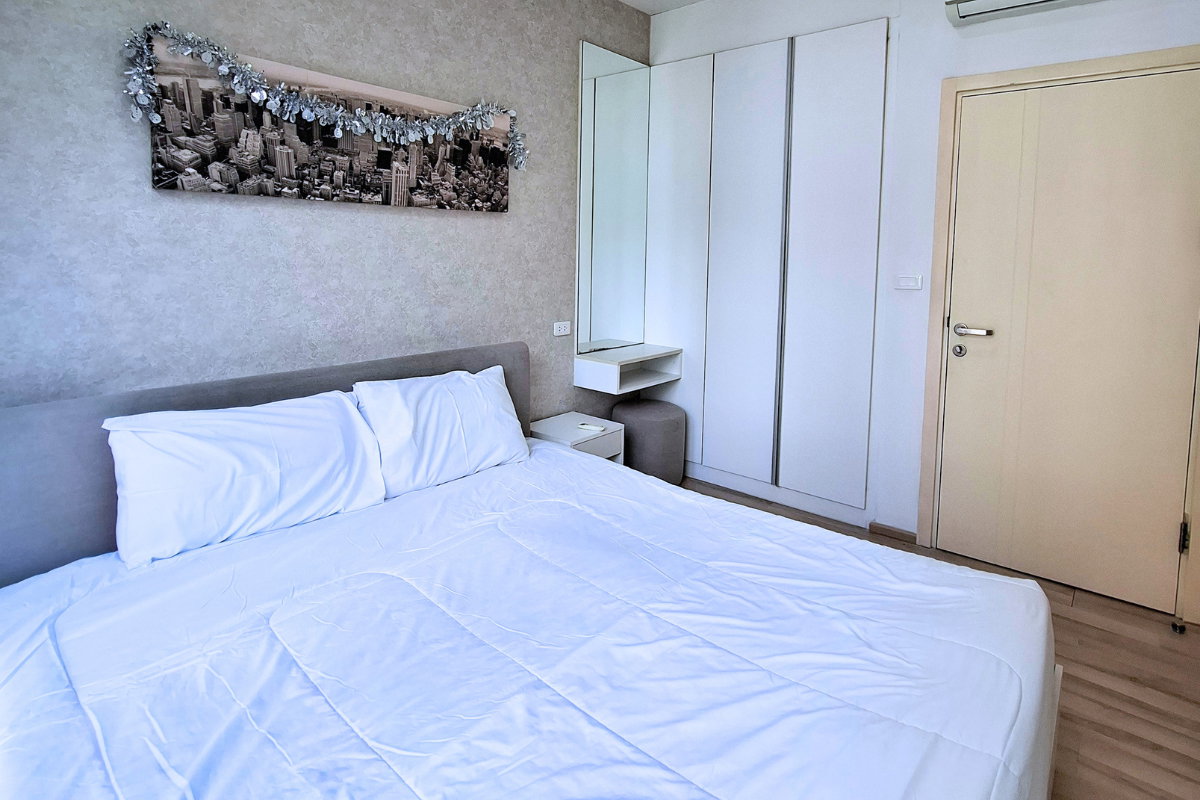 picture Comdominium - The Base Uptown Phuket  Pool View Fully Furnished - 1/12
