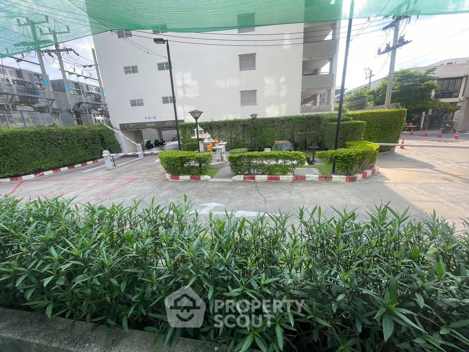 picture 2-BR Condo at Elements Srinakarin in Nong Bon (ID 3474020) - 32/39