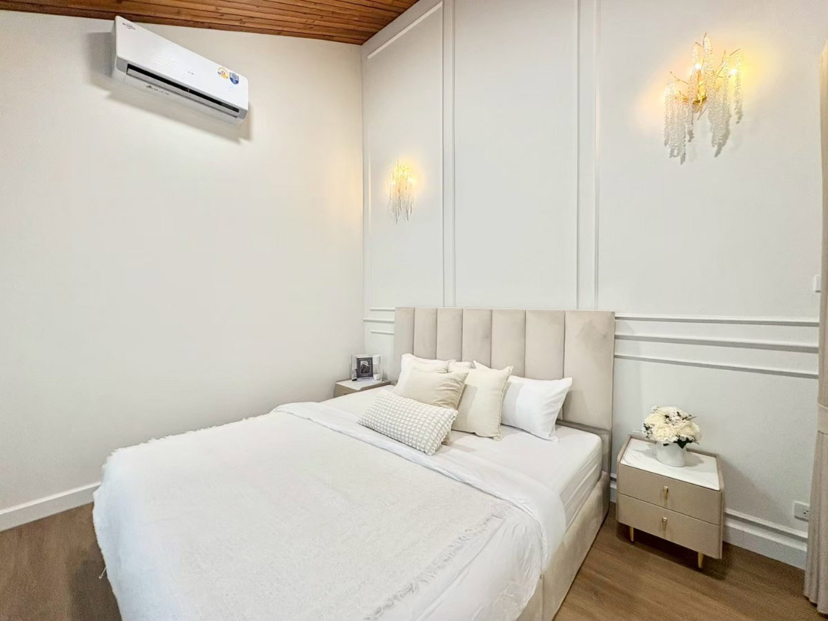 รูป Pool Villa 5 นอน 3 น้ำ | 500 ตร.ม. 80 ตร.วา. ใกล้ MRT ห้วยขวาง | **ค่าเช่า 130,000 บาท** นัดชม แอดไลน์ ID: @property.ma - รูปที่ 10/19