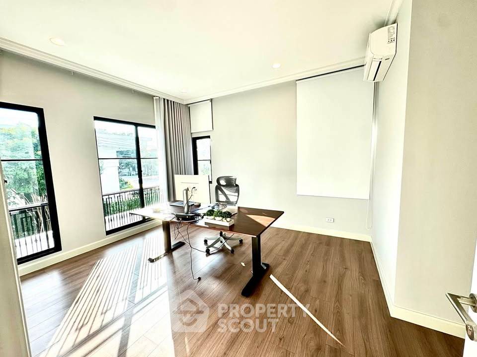 picture Spacious 4-BR 319 Sqm House At Setthasiri Bangna - Suvarnabhumi (ID 3478454) - 8/12