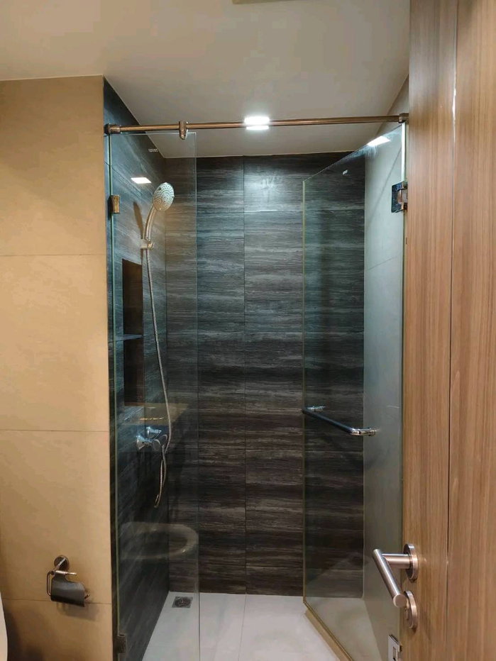 picture Condo for rent at Maestro 02 Ruamrudee ; allows one small pet. Located near BTS Phloen Chit. - 8/11