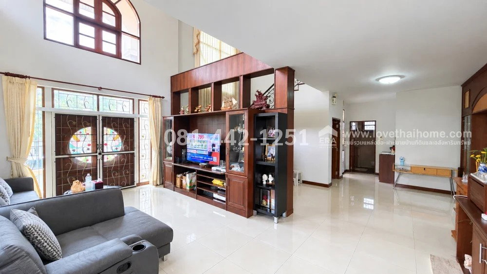 รูป ขายบ้านเดี่ยว 2 ชั้น ซอยศรีนครินทร์ 24 หมู่บ้านชลัฎฐา พื้นที่ 80.7 ตรว. ใกล้สถานีกลันตัน ราคาพิเศษเพียง 11.9 ล้านบาท เท่านั้น! - รูปที่ 4/13