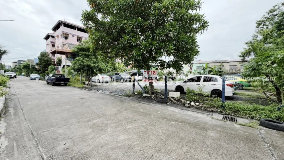 รูป ขายที่ดิน ซอยอ่อนนุช 70 แยก 5 ถมแล้ว พื้นที่ 212 ตรว. ราคาเพียง 50,000 บาท/ตรว. เท่านั้น ใกล้รถไฟฟ้าสถานีศรีนุช ห่างจากถนนอ่อนนุชเพียง500เมตร - รูปที่ 3/4