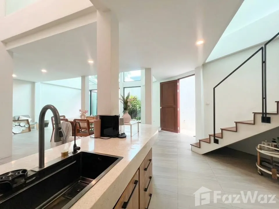 picture 3 Bedroom Villa for rent in Talat Nuea, Phuket 6901969 - 7/63