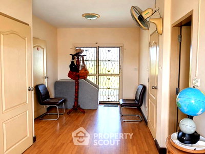 Houses for sale Metropolitan Waterworks Authority Bang Khen Office : 4-BR House in Thung Song Hong (ID 3467412)