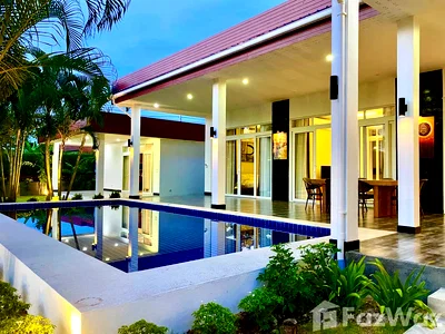 Houses for sale Hua Hin Prachaubkirikhan : 4 Bedroom Villa for sale at Lotus Villas and Resort Hua Hin  1166890