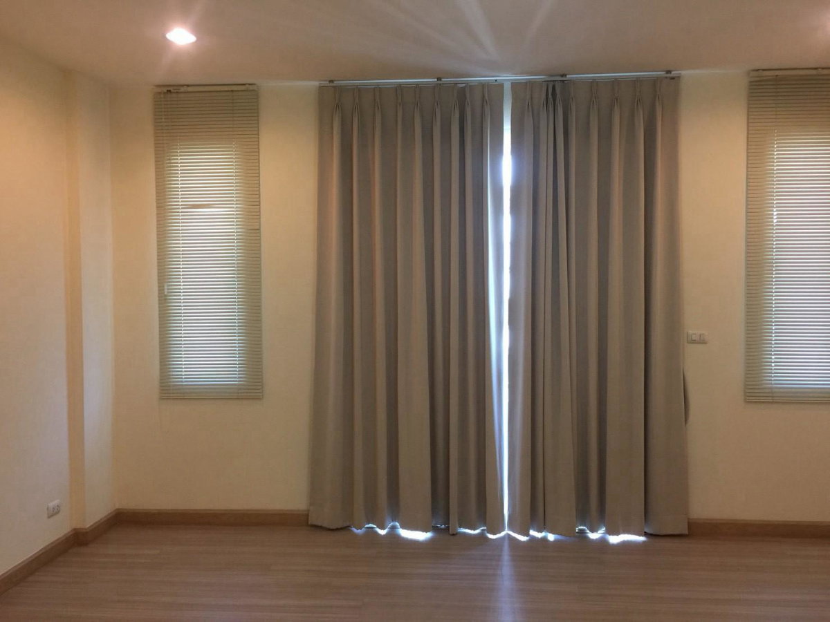 รูป ขาย ทาวน์โฮม 3ชั้น หมู่บ้าน พรีเมี่ยม เพลส 8 เอกมัย - รามอินทรา 3 นอน 4 น้ำ 200 ตรม - รูปที่ 3/12