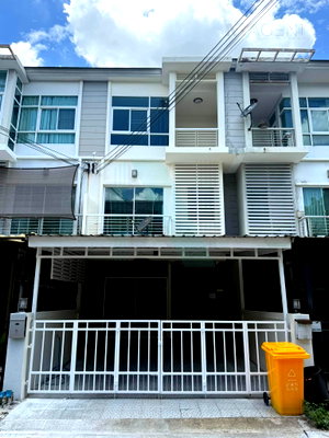 เช่าทาวน์โฮม แอร์พอร์ต ลิงค์ บ้านทับช้าง : 📌 ให้เช่าทาวน์เฮาส์ 3 ชั้น เดอะ เมทโทร พระราม 9 3 ห้องนอน 3 ห้องน้ำ