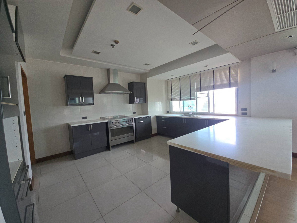 picture LTHC16410 - Luxury Penthouse For Sale | Le Raffine Sukhumvit 24 | 373 Sq.m. | 3 Beds | 3 Baths | Private Pool | 45MB - 5/9