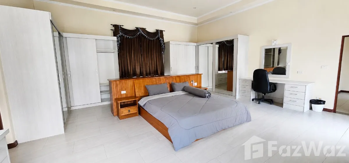 picture 5 Bed 6 Bath Detached Luxury Home with Pool 6888085 - 5/14