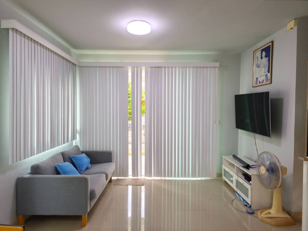 รูป 96537 - ขาย ทาวน์โฮม 2 ชั้น หลังริมข้างใน สภาพดี พร้อมเฟอร์นิเจอร์พร้อมอยู่ หมู่บ้านซิตี้เซนส์ ศาลายา (City sense Salaya) ใกล้มหาวิทยาลัยมหิดลศาลายา - รูปที่ 3/12