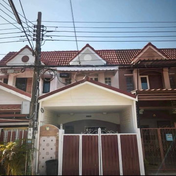 🏡✨ Townhouse for Sale, Lat Phrao 87 Yaek 8 | Newly Renovated | 2.4 Million THB | Tenant in Place ✨🏡