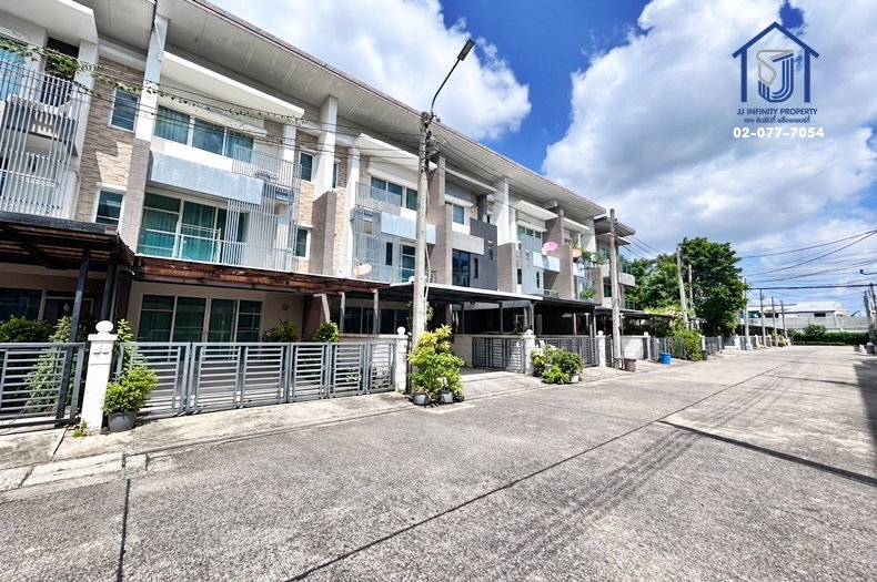 รูป ขายทาวน์โฮม 3 ชั้น หมู่บ้านทาวน์พลัส เกษตร-นวมินทร์ ถนนคลองลำเจียก ใกล้ทางด่วนฉลองรัช - รูปที่ 2/17