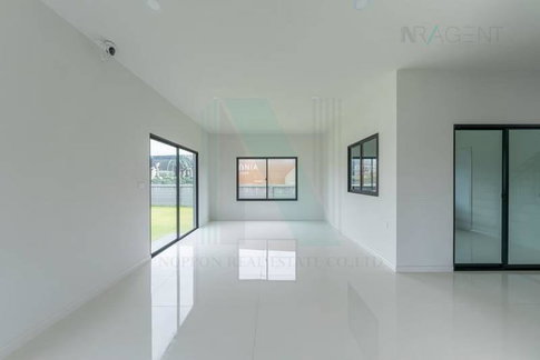 📌 ขายบ้านเดี่ยว โครงการ บริทาเนีย บางนา - ศรีวารี 2 ชั้น 4 ห้องนอน 5 ห้องน้ำ
