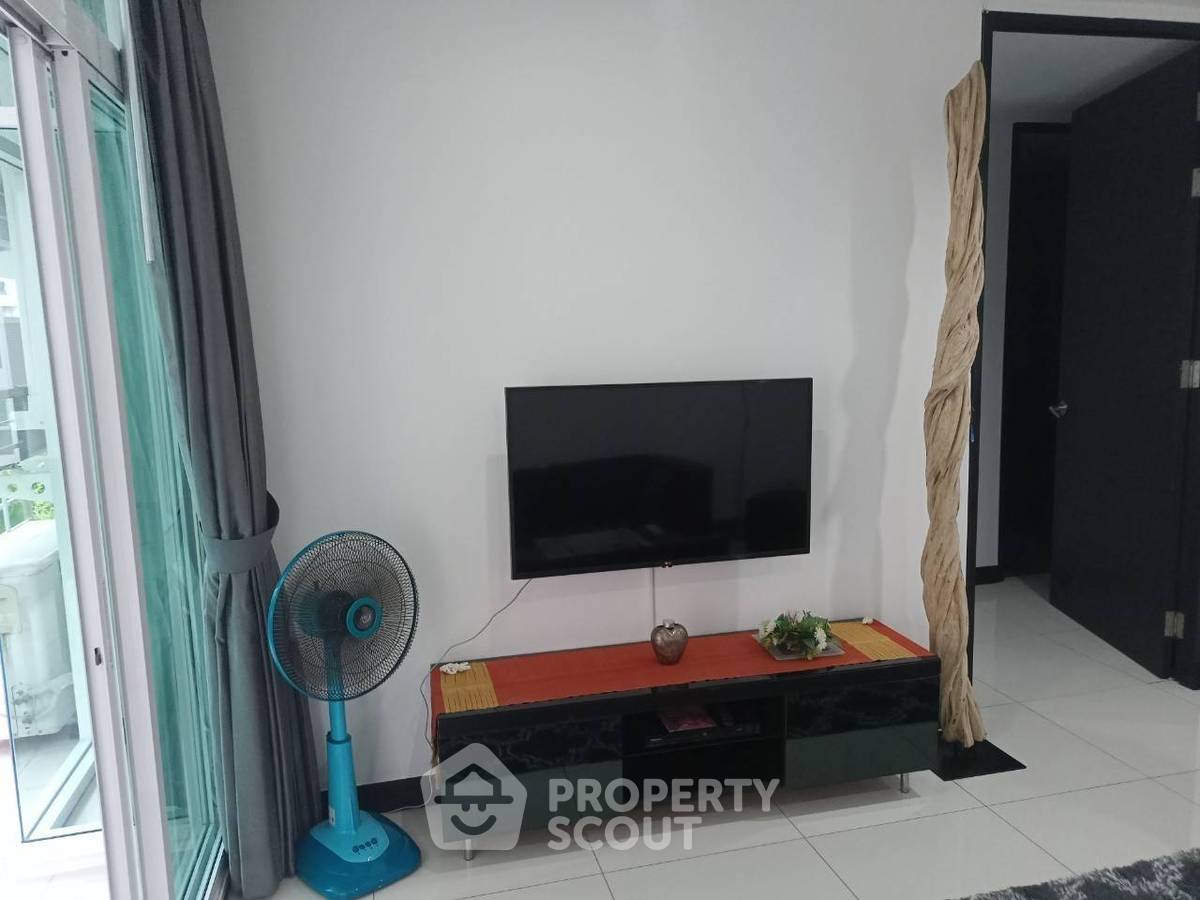 picture 2-BR 72 Sqm For Sale, South Beach Condominium, Phratamnak (ID 1540443) - 2/9