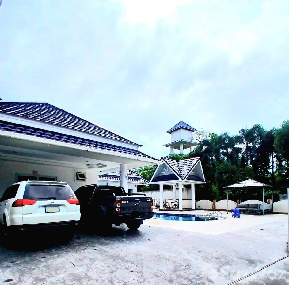 picture Private 3 Bedroom Pool Villa in a secure community 1909487 - 1/17