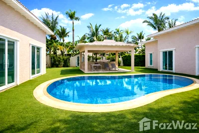 Houses for sale Bang Lamung Chonburi : 5 Bed 6 Bath Detached Luxury Home with Pool 6888085