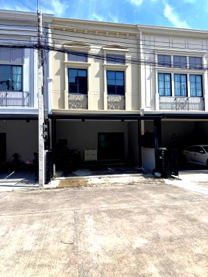 Townhouses for sale Anya Thani Industrial Estate (Gemopolis) : For Sale: 2-Story Townhome – Siri Place Pattanakarn  Quality project by Sansiri | Easy access to CBD | Close to Expressways | #TPI-3562