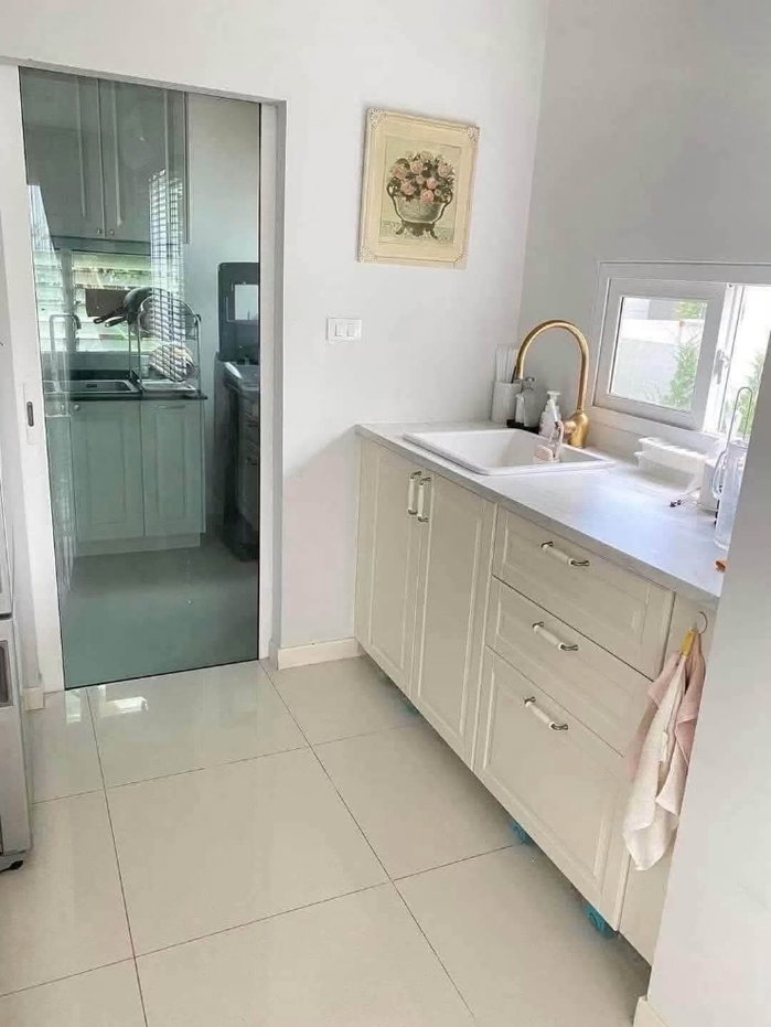 รูป 🏡 ให้เช่าบ้านเดี่ยว พฤกษ์ลดา สุวรรณภูมิ (K292)
📍 ซอยลาดกระบัง 54
💰 35,000 บาท/เดือน - รูปที่ 6/10