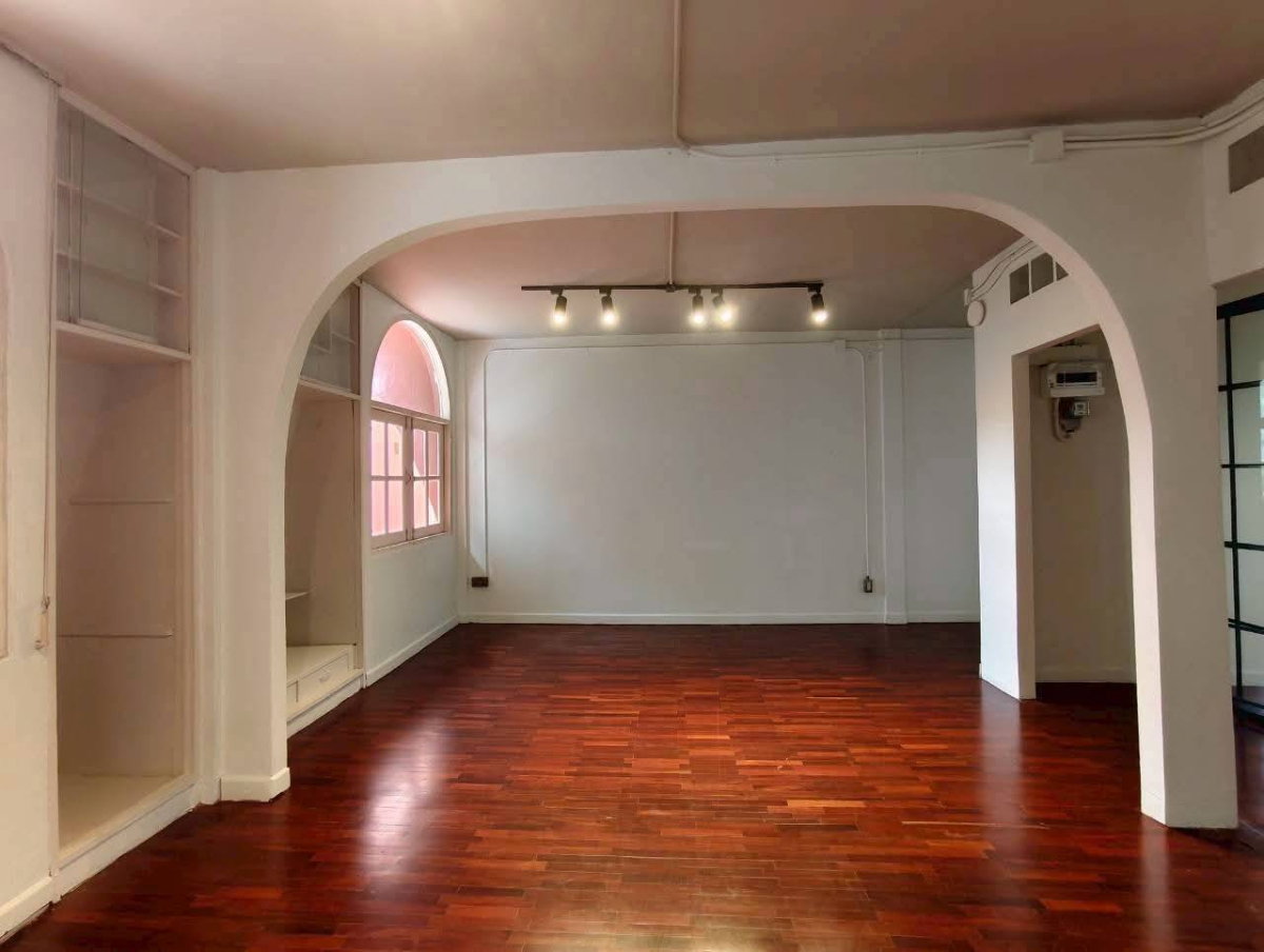 picture Home Office For Rent 250 sqm at sathorn - 1/17