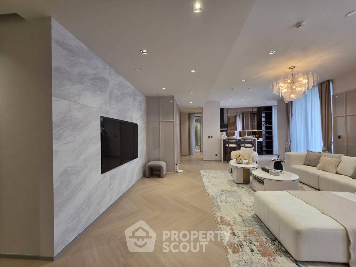 picture High-Floor 3-BR 191 Sqm At The Reserve Sathorn Near BTS Sala Daeng (ID 3475809) - 2/17