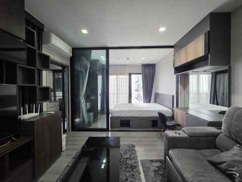 Politan rive riverside condo for rent