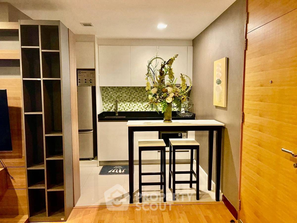 picture 1-BR Condo At XVI The Sixteenth Near MRT Queen Sirikit (ID 3477426) - 3/12