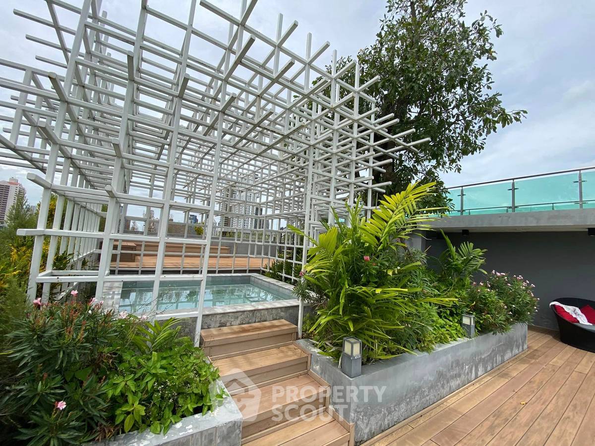 picture 1-BR Condo at The Teak Sukhumvit 39 near BTS Phrom Phong (ID 1786707) - 11/13