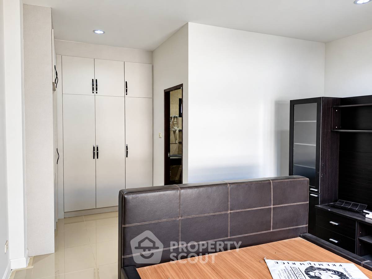 picture 2-BR House For Sale At Baan Suk Sabai 3, Hua Hin (ID 3477284) - 4/13