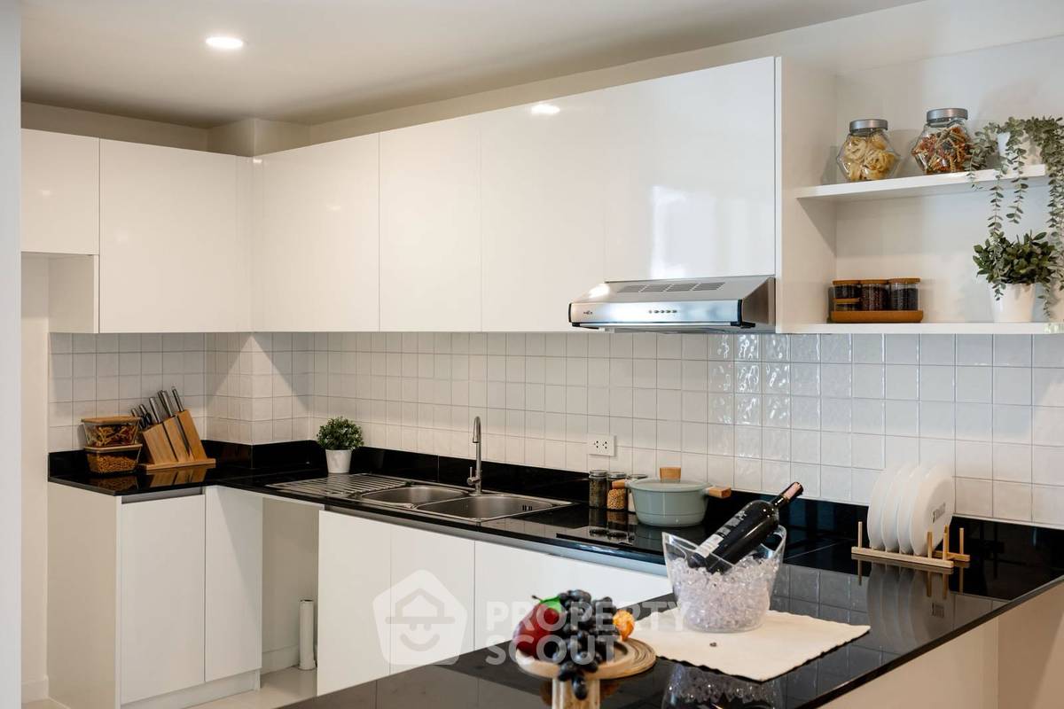 picture 2-BR Condo at Voque Sukhumvit 31 Condominium near MRT Sukhumvit (ID 3475517) - 16/18