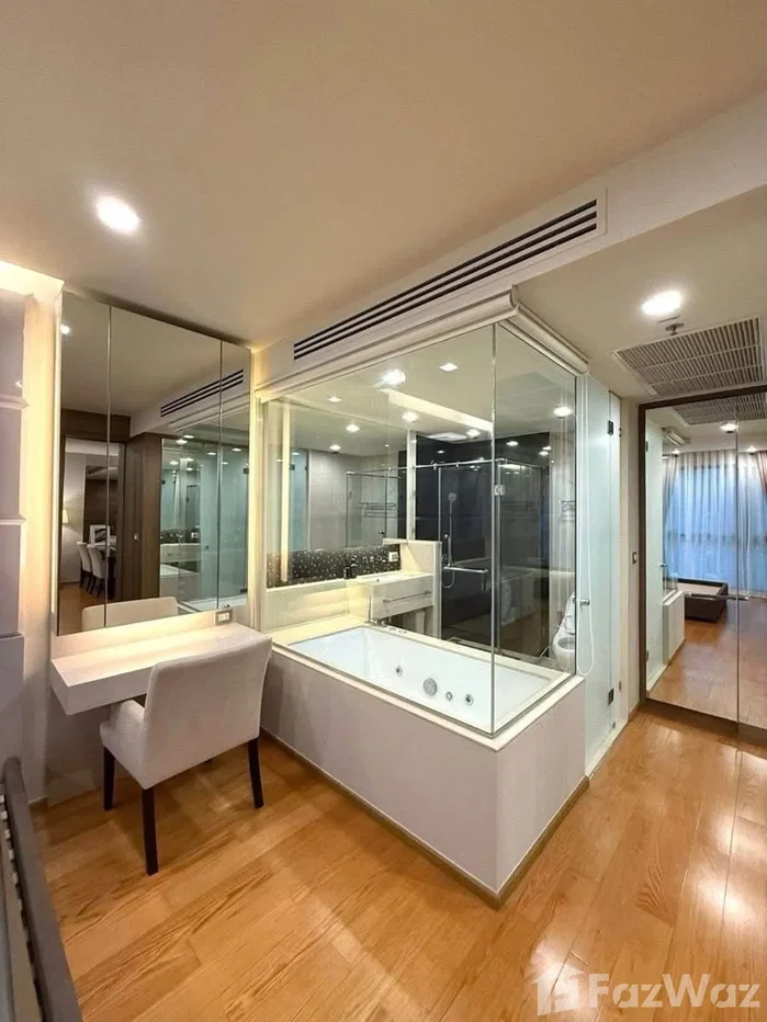 picture Address Sathon 6878621 - 11/16
