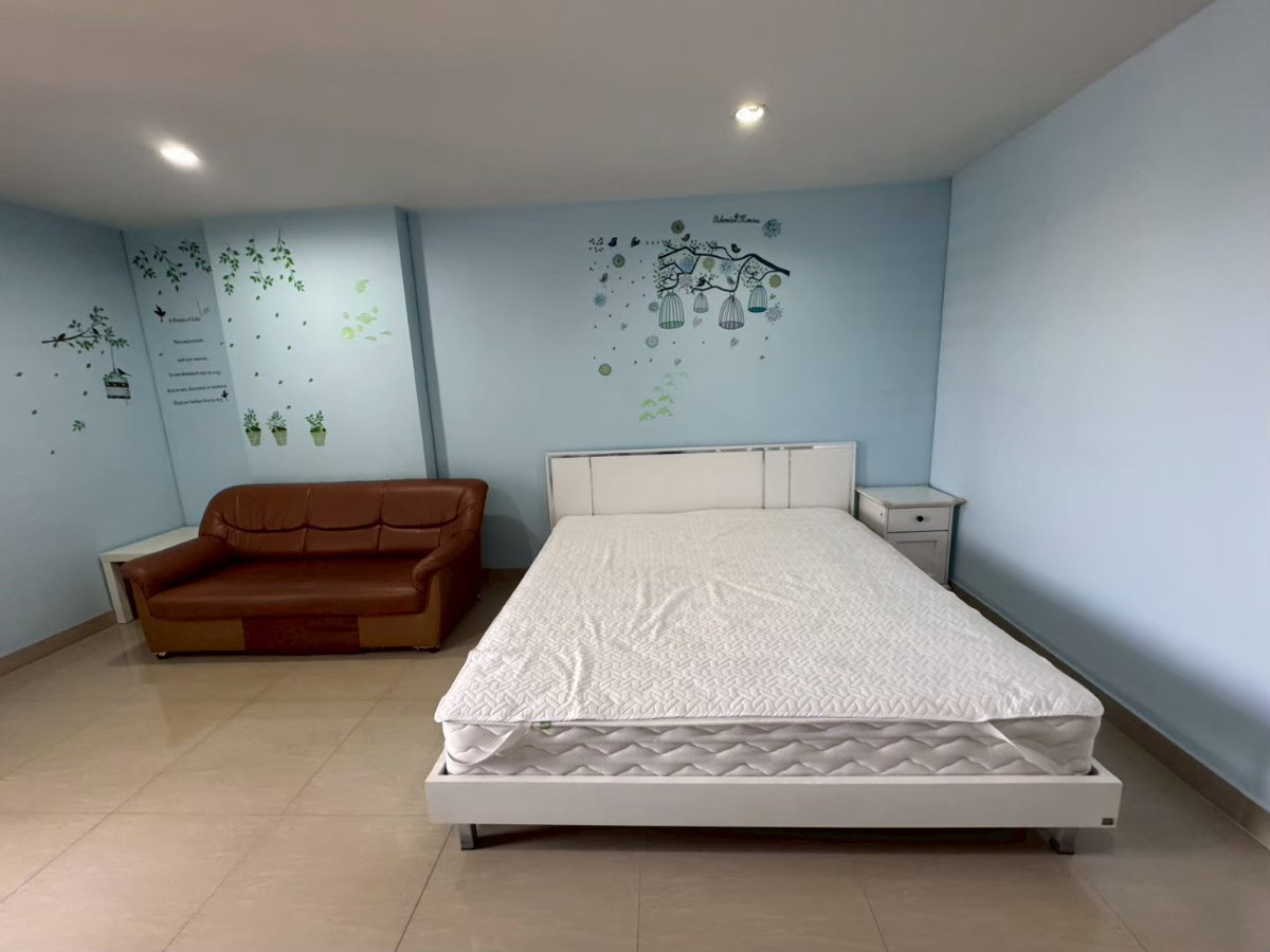 picture 8,000 baht/month studio Regent home13 Sukhumvit 93 BTS Bangchak  - 3/8