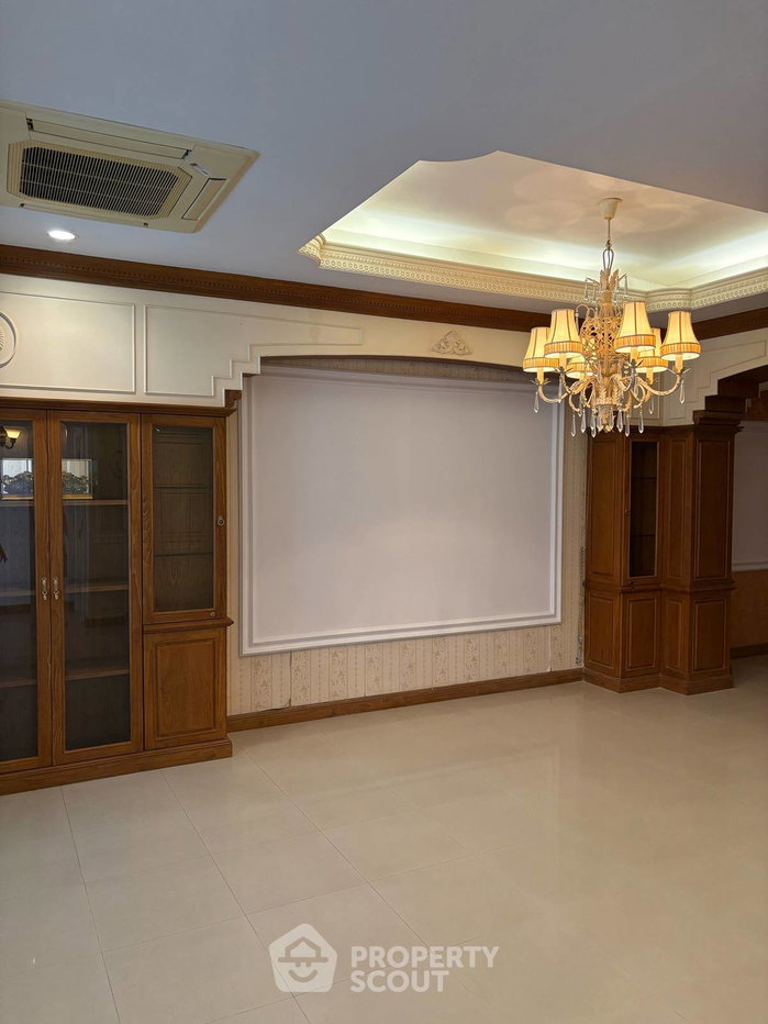 รูป ทาวน์เฮ้าส์ 3-ห้องนอน ใน บางจากภาษีเจริญ (ID 3477025) - รูปที่ 2/14