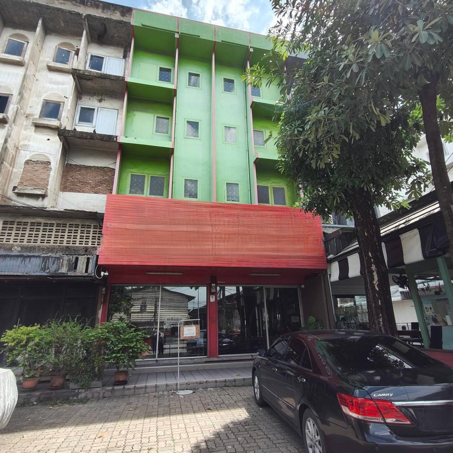 รูป 97657 - ขาย อาคารพาณิชย์ 4 ชั้น 2 คูหา บนถนนสรรพาวุธ พร้อมพื้นที่ใช้สอย 432 ตร.ม. - รูปที่ 1/6