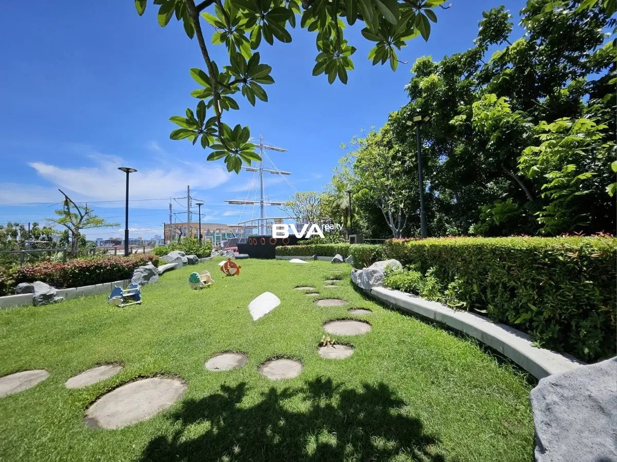 picture  🏢 Supalai Mare Pattaya For Sale #Foreign Quota - 🛏️ 2 beds - 🛁 2 Bath -plus private parking  - 22/22
