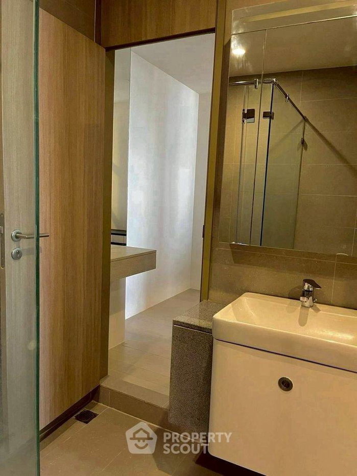picture 2-BR Condo at Noble Ploenchit near BTS Phloen Chit (ID 3429173) - 2/7